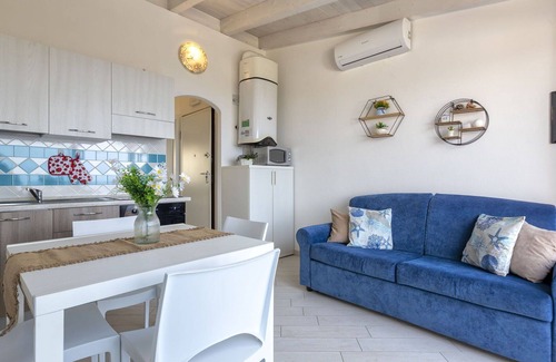 Paduledda Apartment | Nice apartment for 4 guests with pool, A/C, TV, terrace, pets allowed and parking