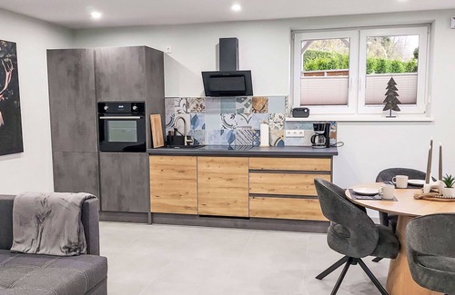 Luegde Apartment | Nice apartment for 2 guests with WIFI, TV, terrace, pets allowed and parking