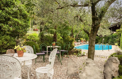 Vito d'Asio Apartment | Nice apartment for 4 guests with WIFI, A/C, pool, TV, patio and pets allowed