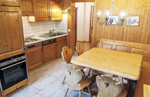 Acletta Apartment | Nice apartment for 6 guests with pool, WIFI, TV, balcony and panoramic view