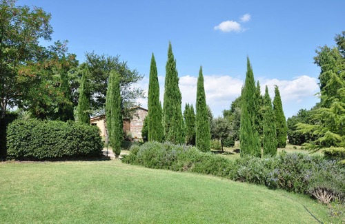 Il Poggio Apartment | Nice apartment for 6 guests with pool, WIFI, TV, pets allowed and panoramic view