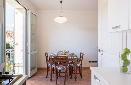 Marina di Pietrasanta Apartment | Nice apartment for 6 guests with TV, balcony, pets allowed and parking