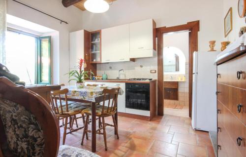 Serramezzana Apartment | Nice Apartment In Serramezzana With Wifi
