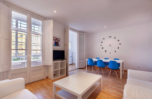 Sant Antoni Apartment | Nice apartment in the city center
