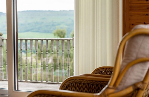 East Lewiston House | Nice apartment in villa for 6 people with WIFI, TV, patio and panoramic view
