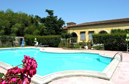 Scarperia e San Piero Villa | Nice apartment in villa for 4 guests with WIFI, pool, TV and panoramic view