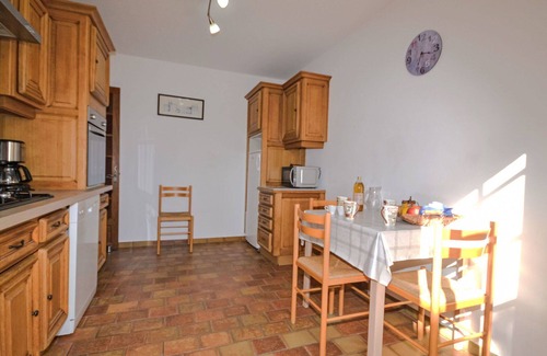 Velleron House | Nice apartment in villa for 4 guests with pool, WIFI, TV and terrace