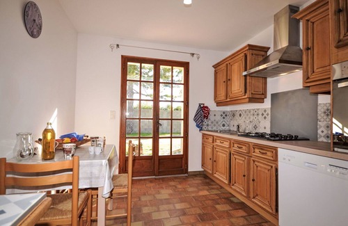Velleron House | Nice apartment in villa for 4 guests with pool, WIFI, TV and terrace