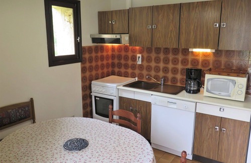 Jayac House | Nice apartment in villa for 6 people with WIFI, TV, balcony and pets allowed
