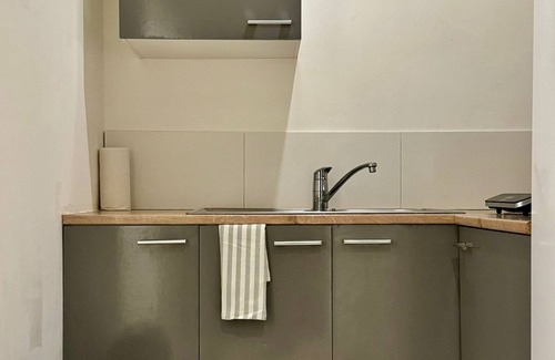 Sint-Jans-Molenbeek Apartment | Nice apartment with WiFi in charming Anderlecht