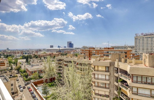 Hispanoamerica Apartment | Nice Bernabéu 2BR w/Rooftop Pool & Doorman, by Blueground