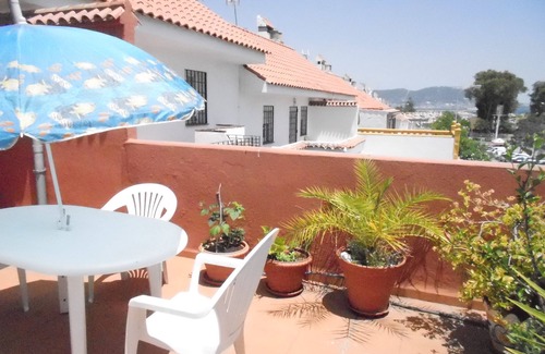 Algeciras House | Nice Double Bed Room With Rooms Bike and Dive