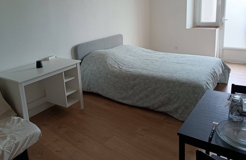 Saint-Pourcain-sur-Sioule Apartment | nice studio 5 minutes from the city center
