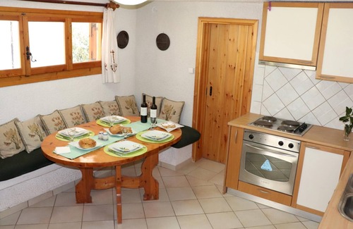 Oropos House | Nice holiday house in an idyllic region, near the beach, Wifi | Chalkoutsi, Atti