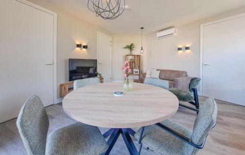 Nieuw-Bergen House | Nice Home In Afferden With Wifi