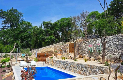 Porozina House | Nice home in Cres with WiFi