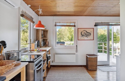 Gilleleje House | Nice home in Dronningmølle with WiFi