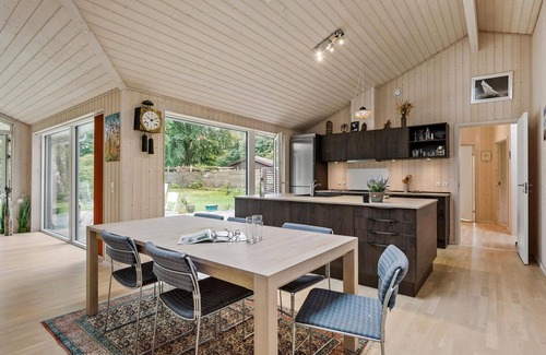 Dronningmolle House | Nice home in Dronningmølle with sauna