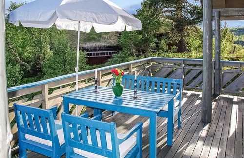 Vinje House | Nice home in Edland with sauna