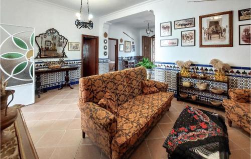 El Rocio House | Nice Home In El Rocio Almonte