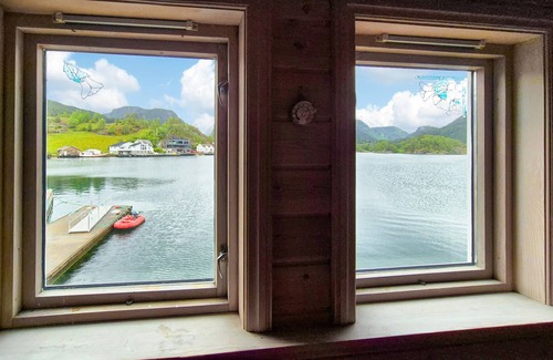 Suldal House | Nice home in Erfjord with WiFi