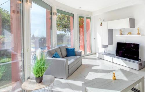 Saint-Laurent-du-Var House | Nice Home In Saint-Laurent-Du-Var