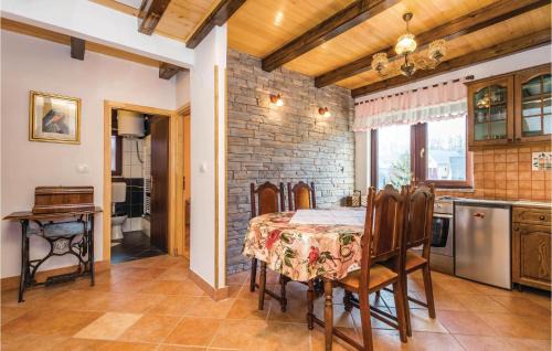 Fuzine House | Nice Home In Fuzine With Kitchen