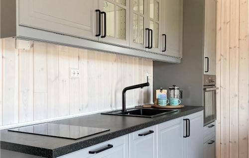 Kamben House | Nice Home In Gol With Kitchen