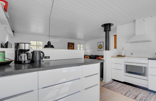 Helberskov Strand House | Nice home in Hadsund with WiFi