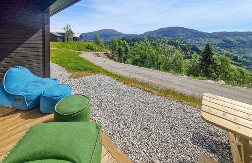 Luster House | Nice home in Hafslo with WiFi