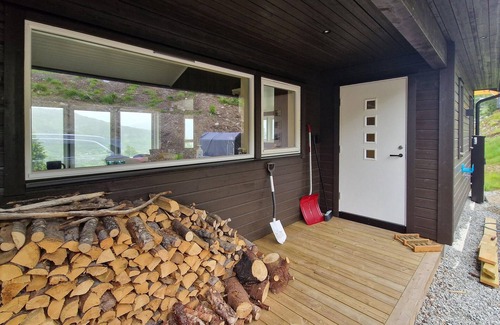 Luster House | Nice home in Hafslo with WiFi