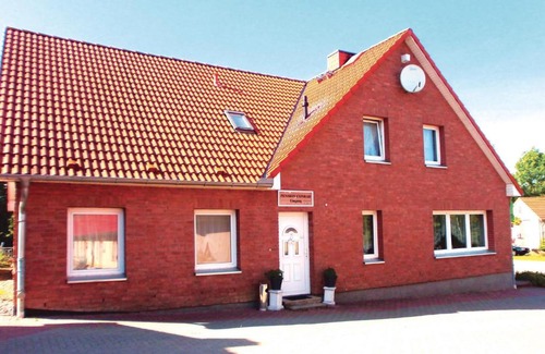 Satow House | Nice home in Hanstorf with 5 Bedrooms and WiFi