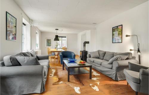Kvaerndrup House | Nice Home In Kværndrup With Kitchen