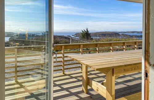 Bogoyvaer House | Nice home in Kverva with WiFi