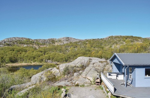 Lindesnes House | Nice home in Lindesnes with kitchen