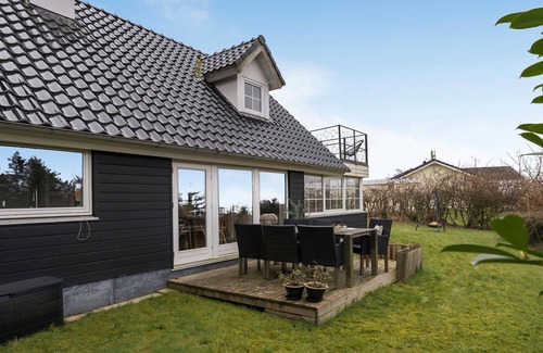 Hjarbæk House | Nice home in Løgstrup with WiFi