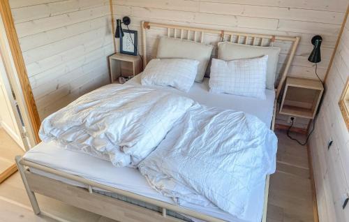 Bjugn House | Nice Home In Lysøysundet With Wifi