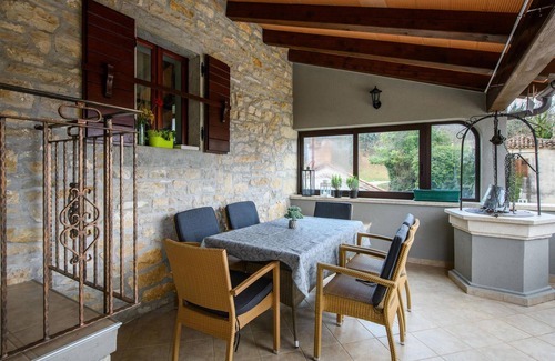 Gracisce House | Nice home in Mandalencici with kitchen