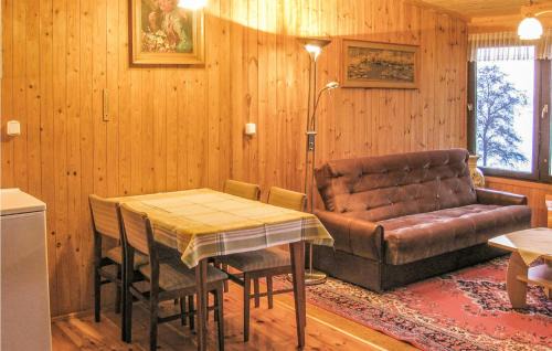 Mragowo House | Nice Home In Mragowo With Kitchen