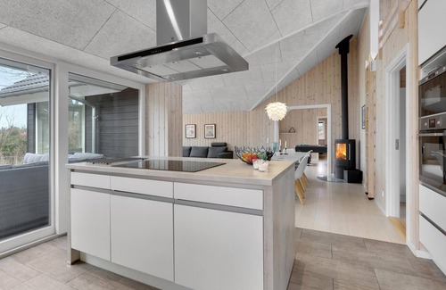 Saksild Strand House | Nice home in Odder with kitchen
