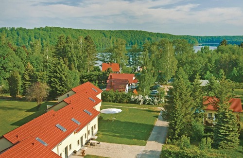 Pinnow House | Nice home in Pinnow with WiFi