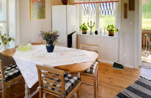 Ramnas House | Nice home in Ramnäs with lake view