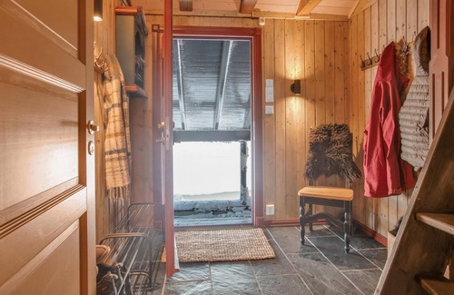 Sor-Aurdal House | Nice home in Reinli with kitchen