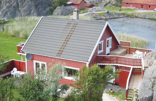Ha House | Nice home in Sirevåg with kitchen