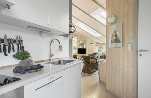 Grønninghoved Strand House | Nice home in Sjølund with sauna
