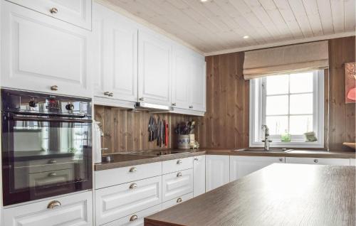 Sjusjoen House | Nice Home In Sjusjøen With Sauna