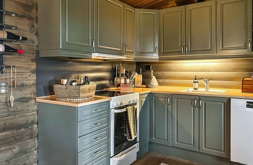 Sjusjoen House | Nice home in Sjusjøen with sauna