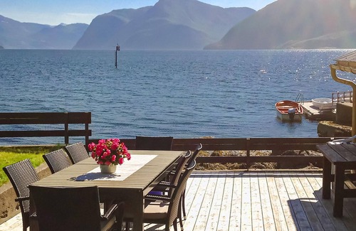 Glomset House | Nice home in Skodje with house sea view