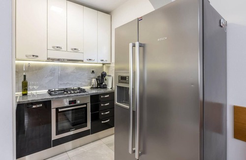 Solin House | Nice home in Solin with WiFi