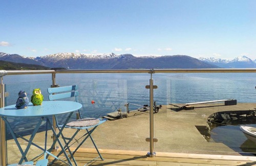 Strandebarm House | Nice home in Strandebarm with 2 Bedrooms and WiFi